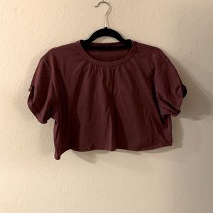 Maroon cropped tshirt